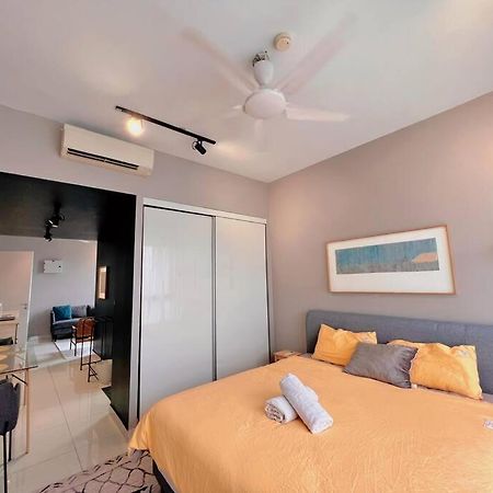 7 Pax Family Connecting Room D'Sara, Direct Link Mrt Kampung Selamat, Near Sungai Buloh & Thomson Hospital Shah Alam Exterior foto
